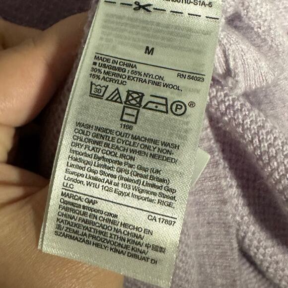 Gap Brooklyn V Neck Lavender Purple Lightweight Wool Blend Sweater Size Medium - Picture 6 of 9